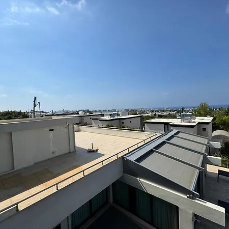 Hotel Bellapais Oasis 3*