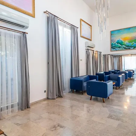 Bellapais Oasis מלון 3*