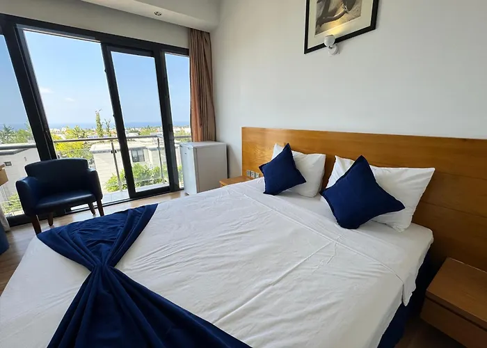 Hotel Bellapais Oasis 3*