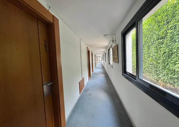 ホテル Bellapais Oasis Kazaphani