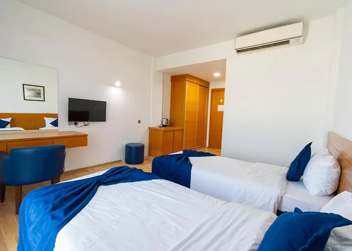 Hotel Bellapais Oasis