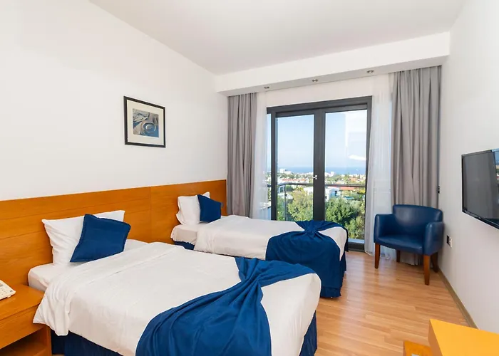 Hotel Bellapais Oasis