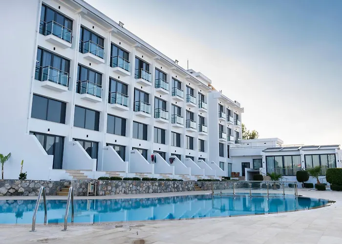 Hotel Bellapais Oasis Kazaphani