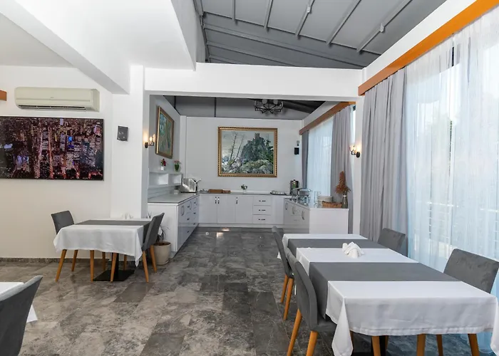 Hotel Bellapais Oasis 3*