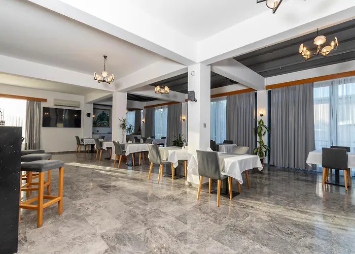 Bellapais Oasis Hotel Kazaphani