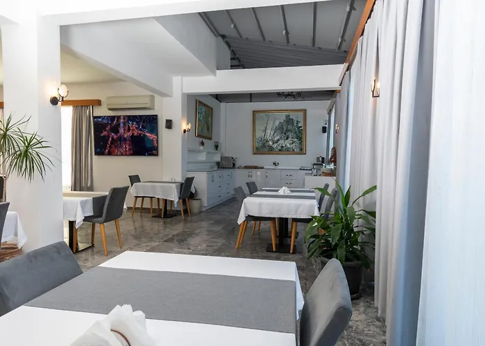 Bellapais Oasis Hotel