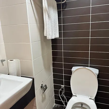 Bellapais Oasis Hotel 3*